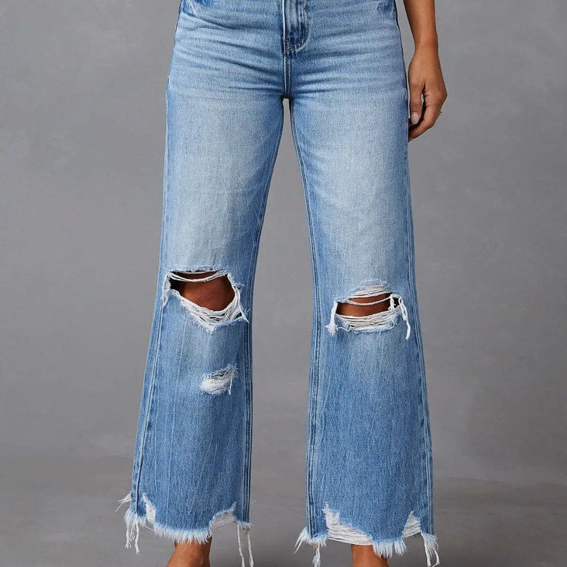 Distressed Cropped Jeans